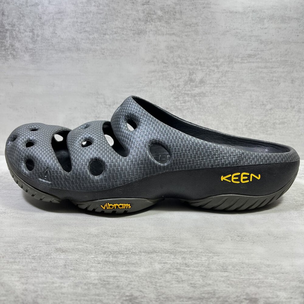Keen Yogui Arts Clogs Water Slide Sandals Men's Size 12